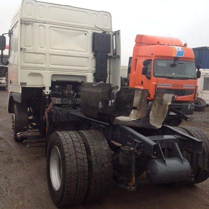 DAF xf95 EURO 5 piese din dezmembrari - Tractor unit: picture 3 DAF xf95 EURO 5 piese din dezmembrari - Tractor unit: picture 3