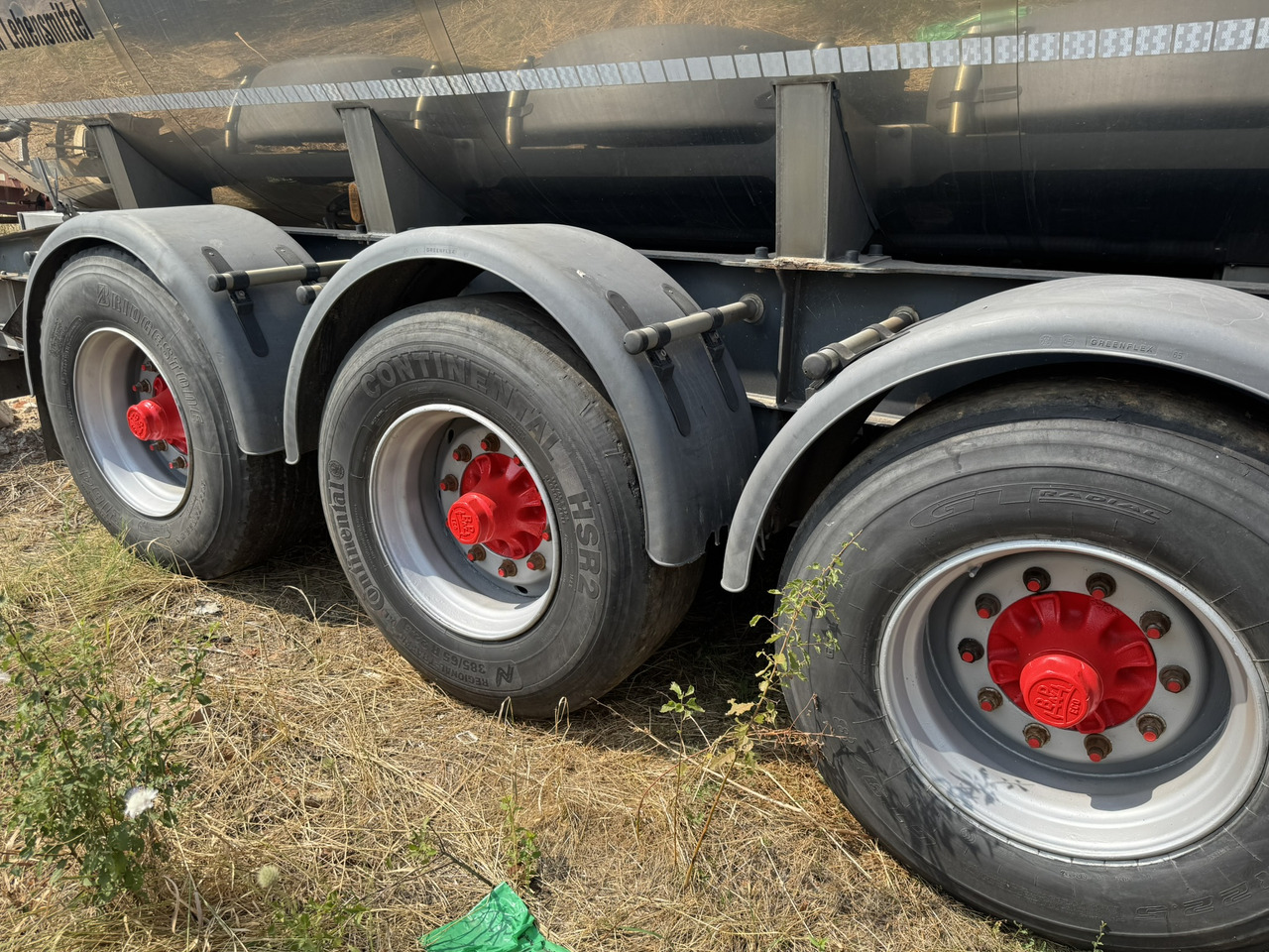 Transport lichide ALIMENTARE HLW STA 36 INOX ALIMENTAR AZOR AGRICULTURA - Tank semi-trailer: picture 5 Transport lichide ALIMENTARE HLW STA 36 INOX ALIMENTAR AZOR AGRICULTURA - Tank semi-trailer: picture 5