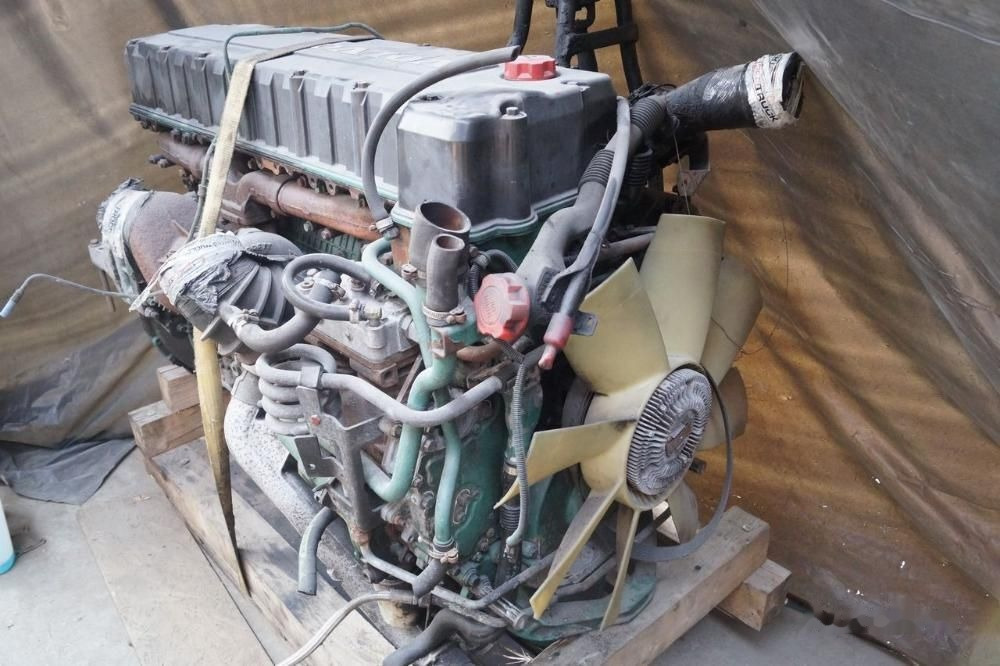 Volvo D12C 380 Volvo FH, FM - Engine for Truck: picture 2 Volvo D12C 380 Volvo FH, FM - Engine for Truck: picture 2