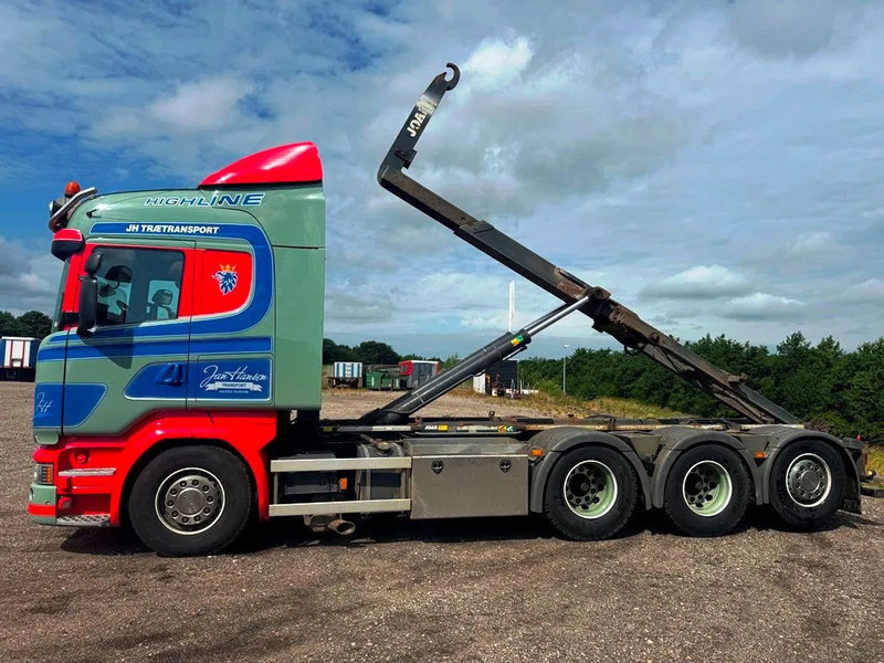 Scania R580 V8 hoglift. Air / Air suspension. - Hook lift truck: picture 4 Scania R580 V8 hoglift. Air / Air suspension. - Hook lift truck: picture 4