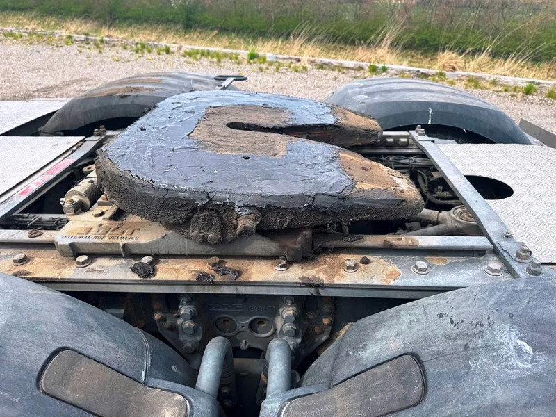 Lease a DAF XF 530 Twensteer 6x2/4. Hydr. system. DAF XF 530 Twensteer 6x2/4. Hydr. system.: picture 9