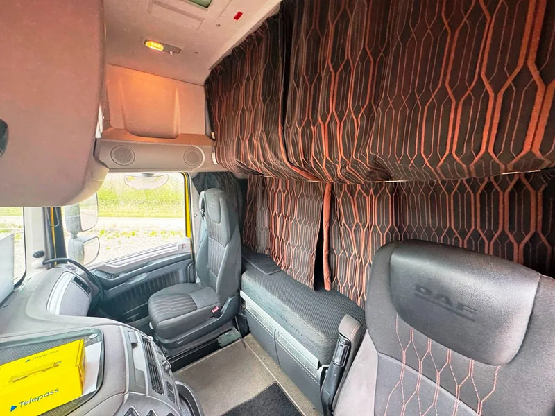 Lease a DAF XF 530 Twensteer 6x2/4. Hydr. system. DAF XF 530 Twensteer 6x2/4. Hydr. system.: picture 13