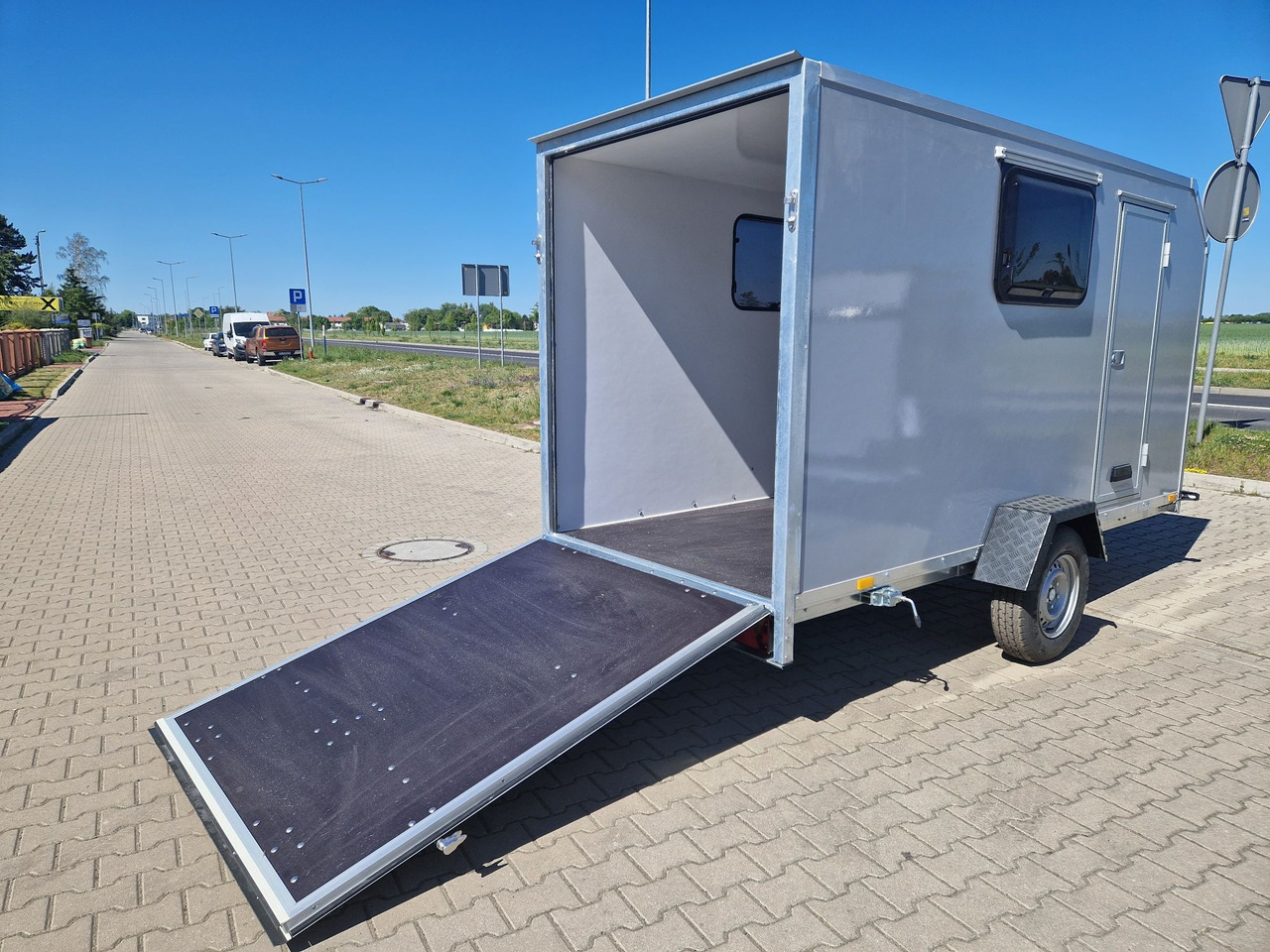 Przyczepa kempingowa Motocamp dla motocykla - Caravan: picture 2 Przyczepa kempingowa Motocamp dla motocykla - Caravan: picture 2