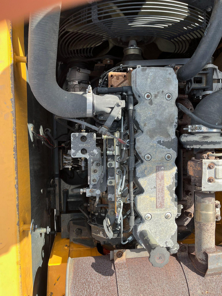 Crawler excavator Hyundai Robex 290-9: picture 18