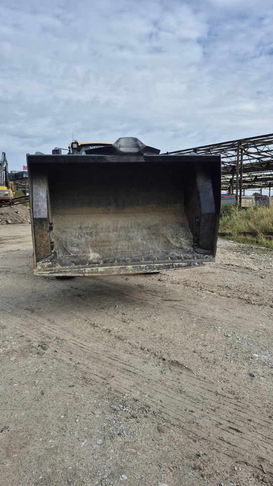 VOLVO L45H - Wheel loader: picture 4 VOLVO L45H - Wheel loader: picture 4