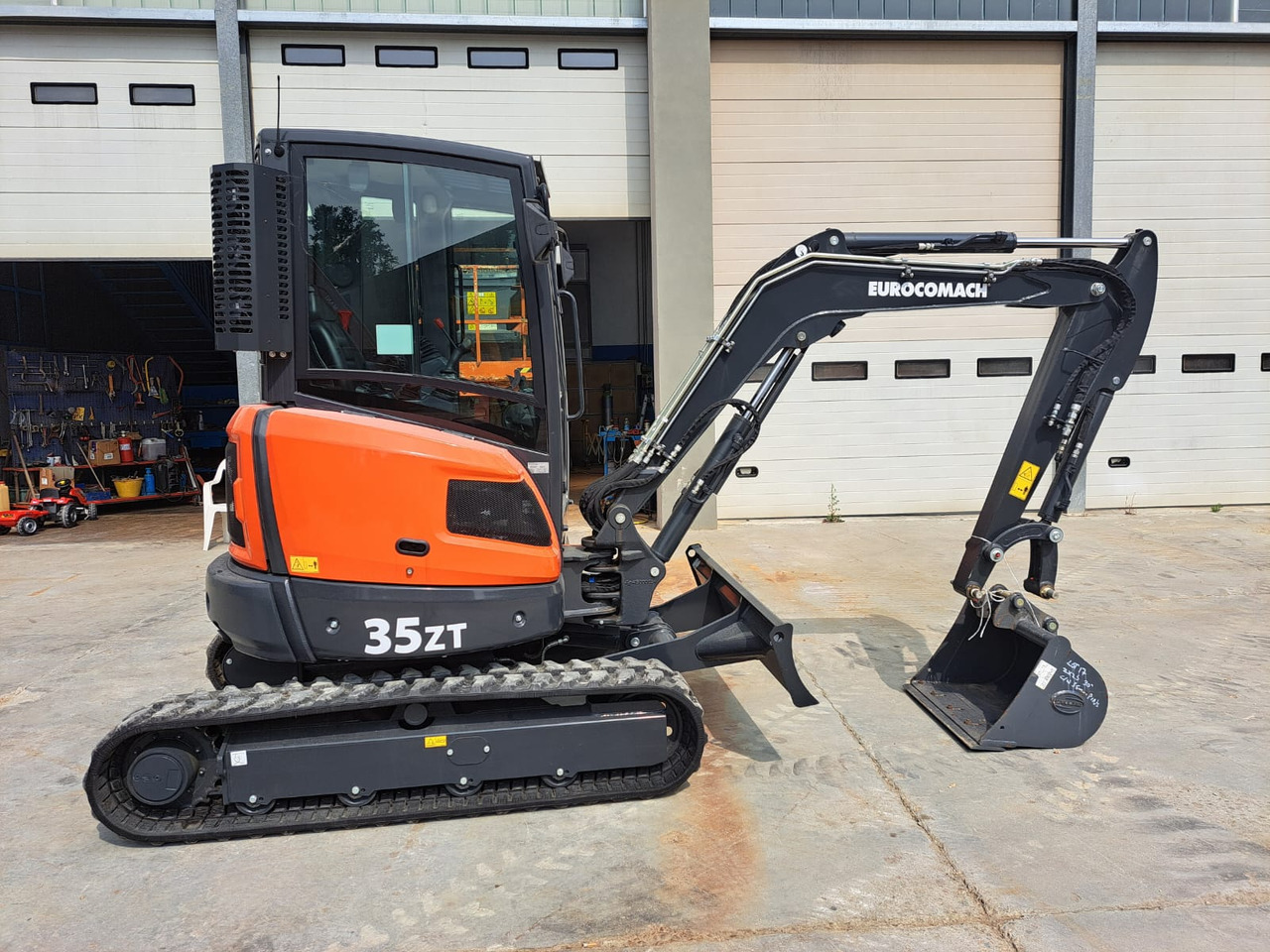 EUROCOMACH 35ZT - Crawler excavator: picture 1 EUROCOMACH 35ZT - Crawler excavator: picture 1