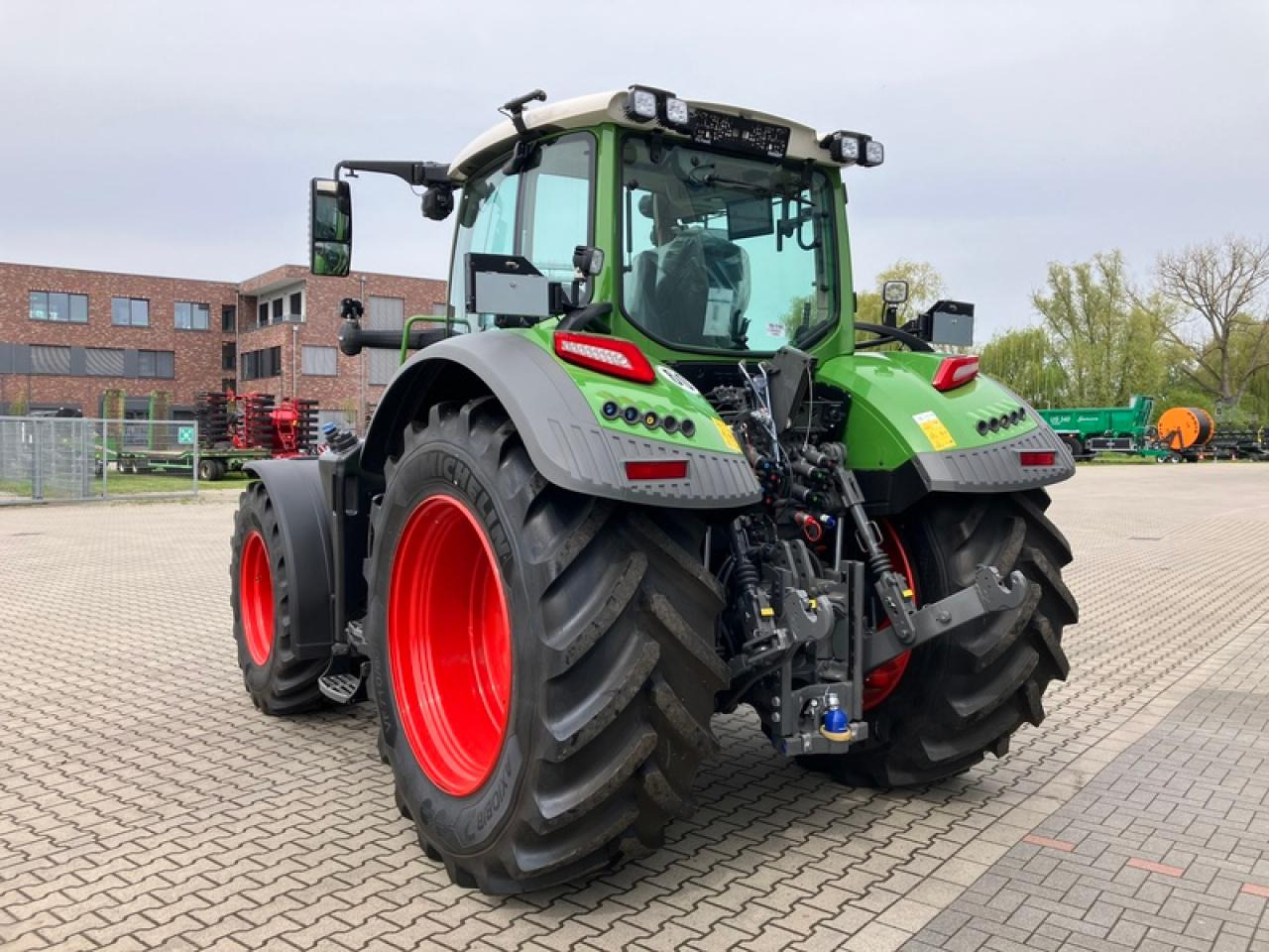 Fendt VARIO726 GEN 7 PROFI PLUS SET 2 - Farm tractor: picture 3 Fendt VARIO726 GEN 7 PROFI PLUS SET 2 - Farm tractor: picture 3