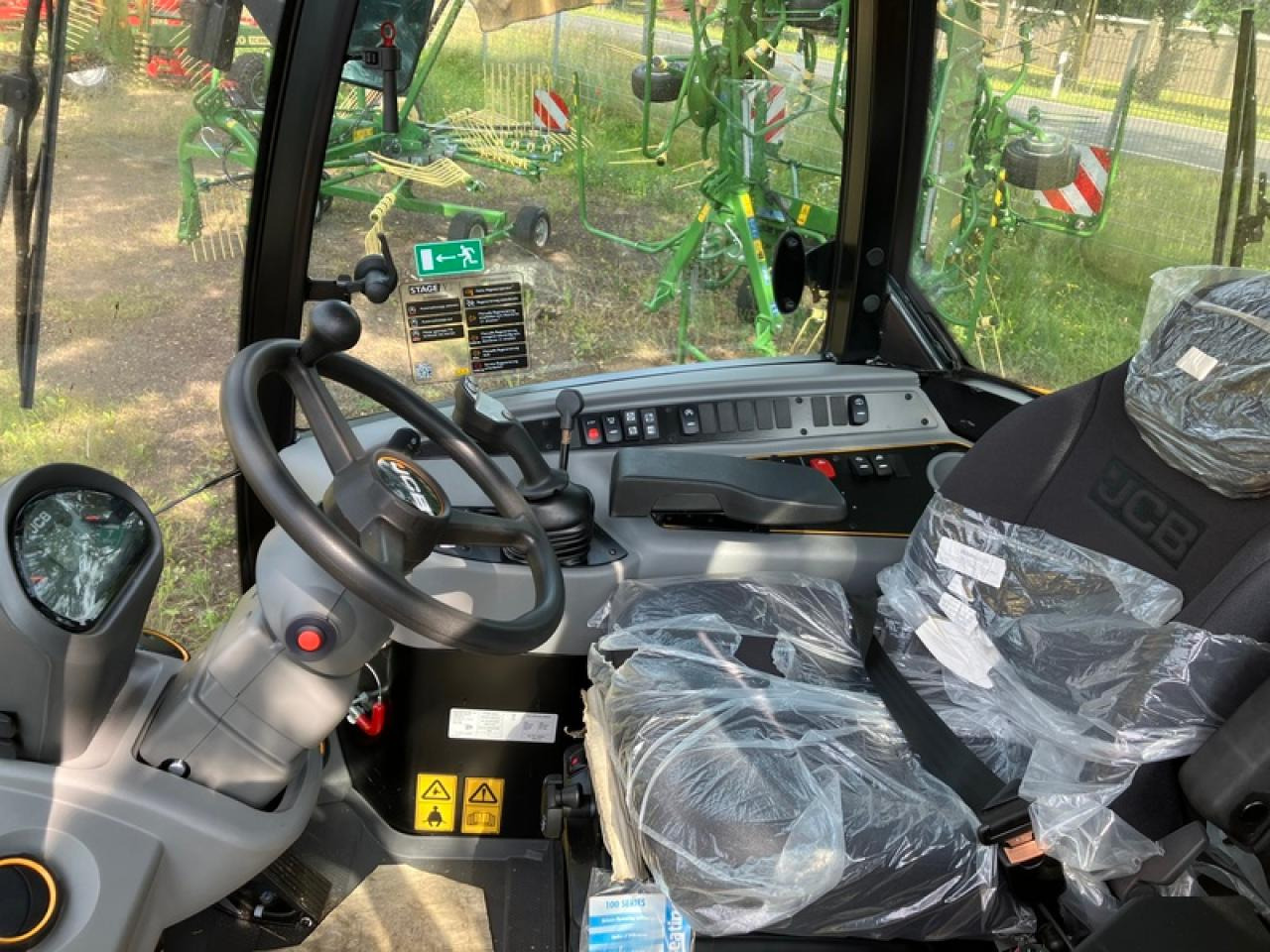 Wheel loader JCB 406 AGRI: picture 7