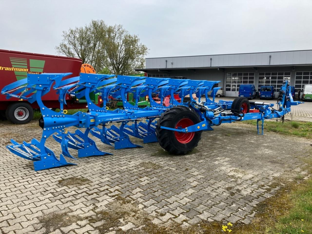Lemken DIAMANT 16 V OFF+ONLAND - Plow: picture 5 Lemken DIAMANT 16 V OFF+ONLAND - Plow: picture 5