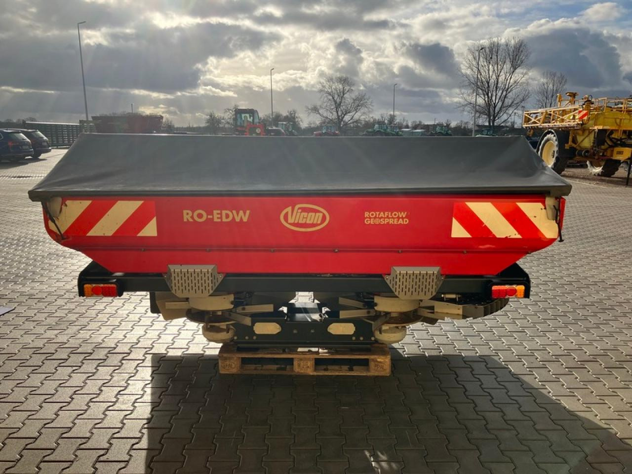 Fertilizer spreader Vicon RO-EDW: picture 8