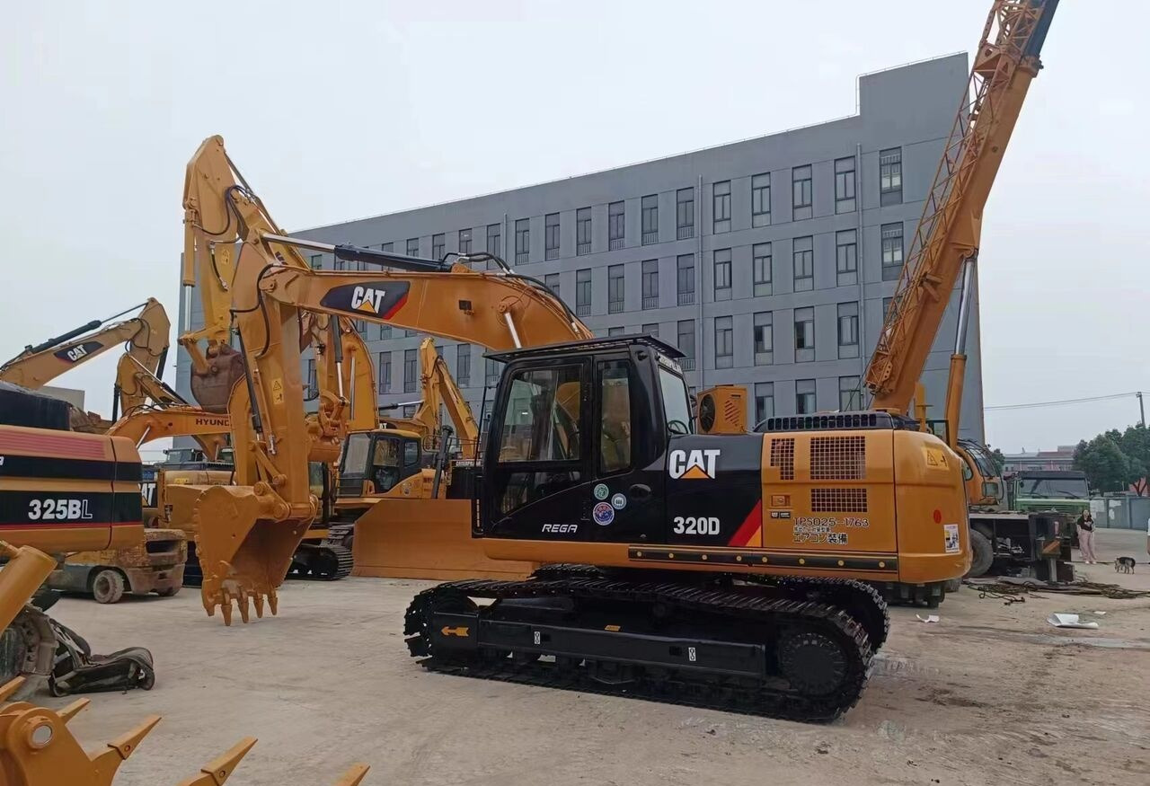 Caterpillar 320D - Wheel excavator: picture 1 Caterpillar 320D - Wheel excavator: picture 1