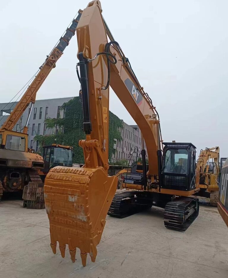 Caterpillar 320D - Wheel excavator: picture 3 Caterpillar 320D - Wheel excavator: picture 3