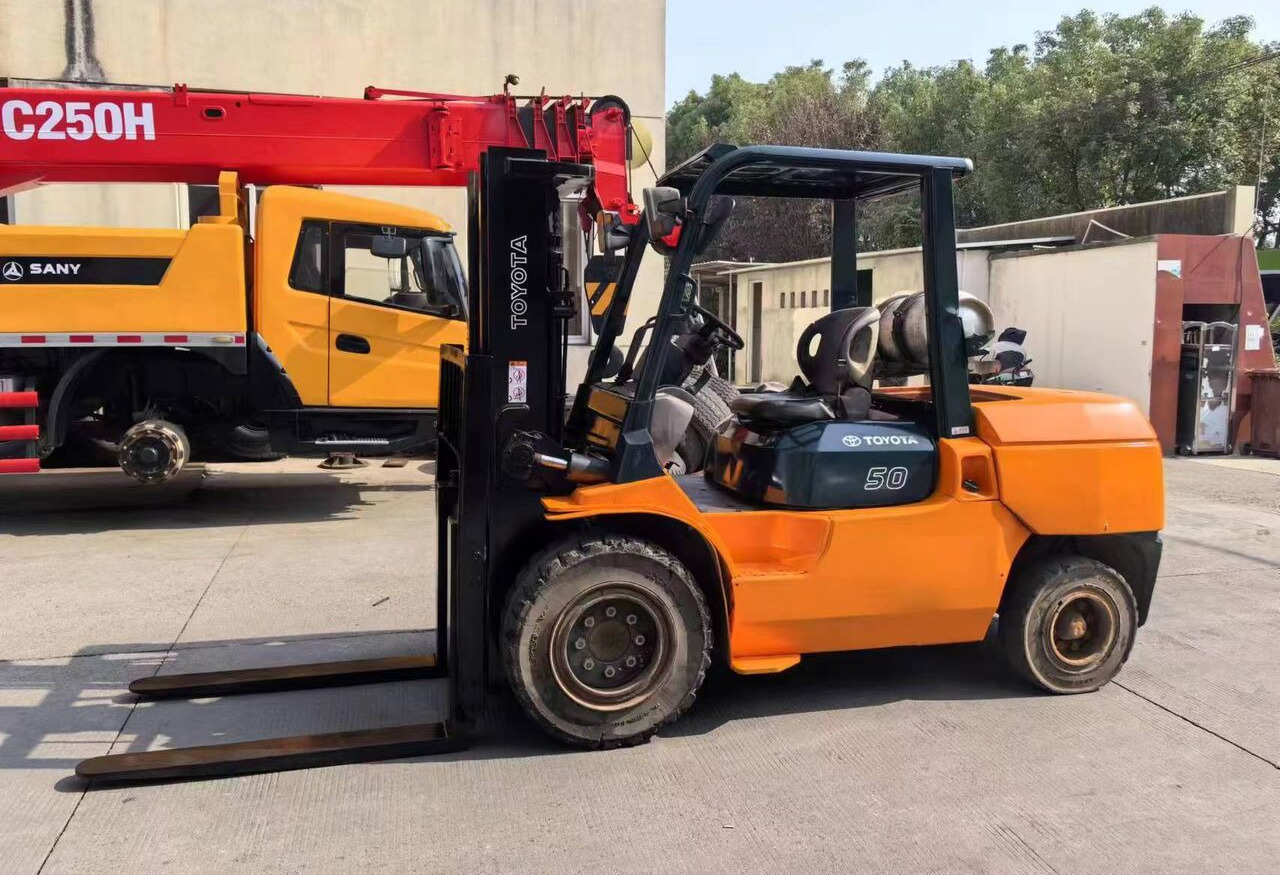 Toyota 30 50 70 100 - Diesel forklift: picture 3 Toyota 30 50 70 100 - Diesel forklift: picture 3