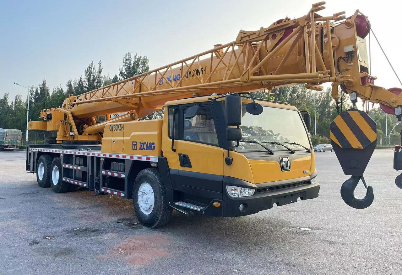 XCMG QY30K5-1 - Mobile crane: picture 2 XCMG QY30K5-1 - Mobile crane: picture 2