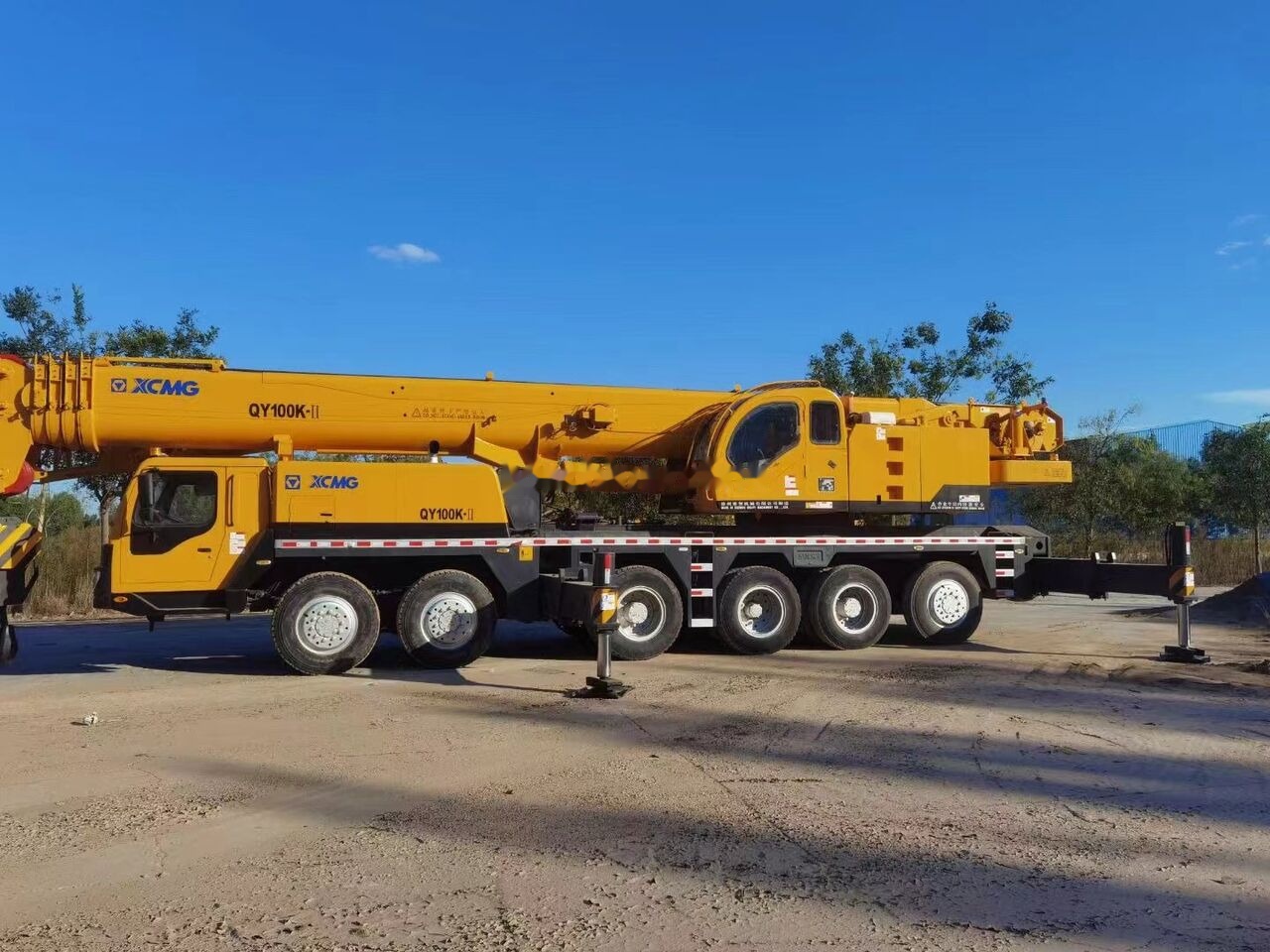 XCMG qy100k - Mobile crane: picture 1 XCMG qy100k - Mobile crane: picture 1