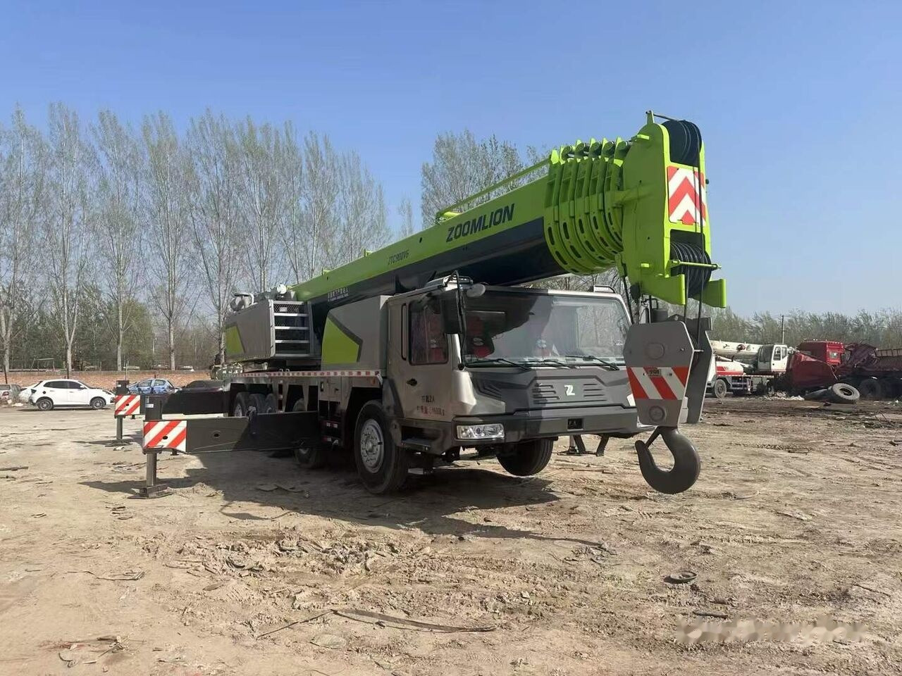 Zoomlion ZTC900V 90T 90ton 80ton 100ton - Mobile crane: picture 2 Zoomlion ZTC900V 90T 90ton 80ton 100ton - Mobile crane: picture 2