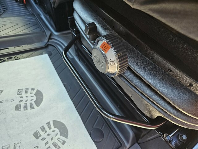 MERCEDES-BENZ Sprinter 317 CDI Kasten L2H2 AHK 3,5t MBUX10,25... - Panel van: picture 4 MERCEDES-BENZ Sprinter 317 CDI Kasten L2H2 AHK 3,5t MBUX10,25... - Panel van: picture 4