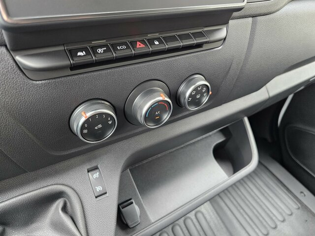 New Panel van RENAULT Master L3H2 dci 150 3,5t PRO+ Navi PDC: picture 13