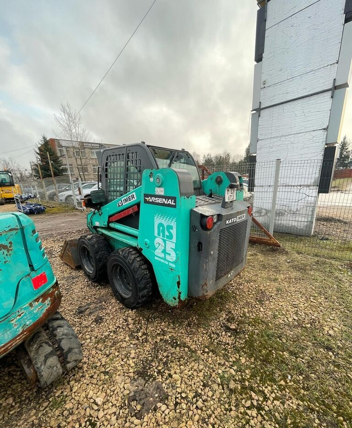 Kato Imer AS25 - Skid steer loader: picture 4 Kato Imer AS25 - Skid steer loader: picture 4