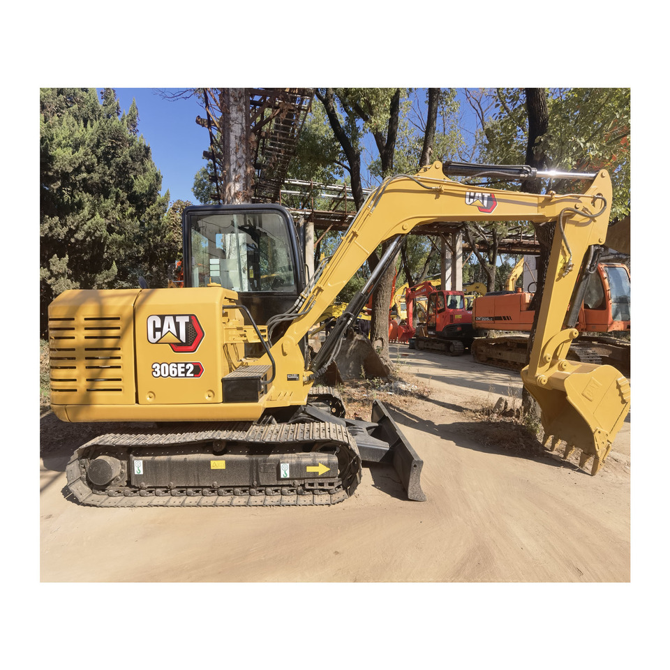 CATERPILLAR 306E2 - Mini excavator: picture 1 CATERPILLAR 306E2 - Mini excavator: picture 1