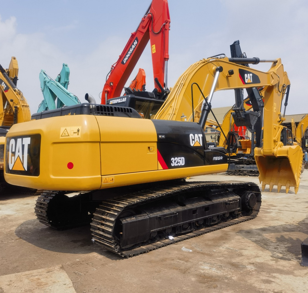 CATERPILLAR CAT 325D Excavator - Crawler excavator: picture 1 CATERPILLAR CAT 325D Excavator - Crawler excavator: picture 1