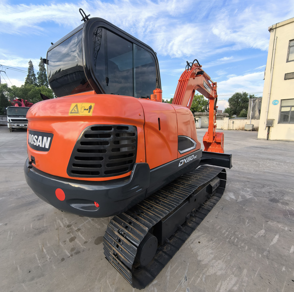 DOOSAN DX60 - Mini excavator: picture 3 DOOSAN DX60 - Mini excavator: picture 3