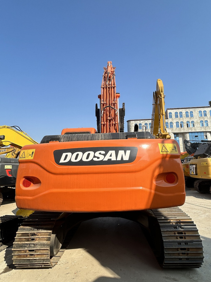 DOOSAN Doosan DX225LC Crawler excavator - Crawler excavator: picture 2 DOOSAN Doosan DX225LC Crawler excavator - Crawler excavator: picture 2