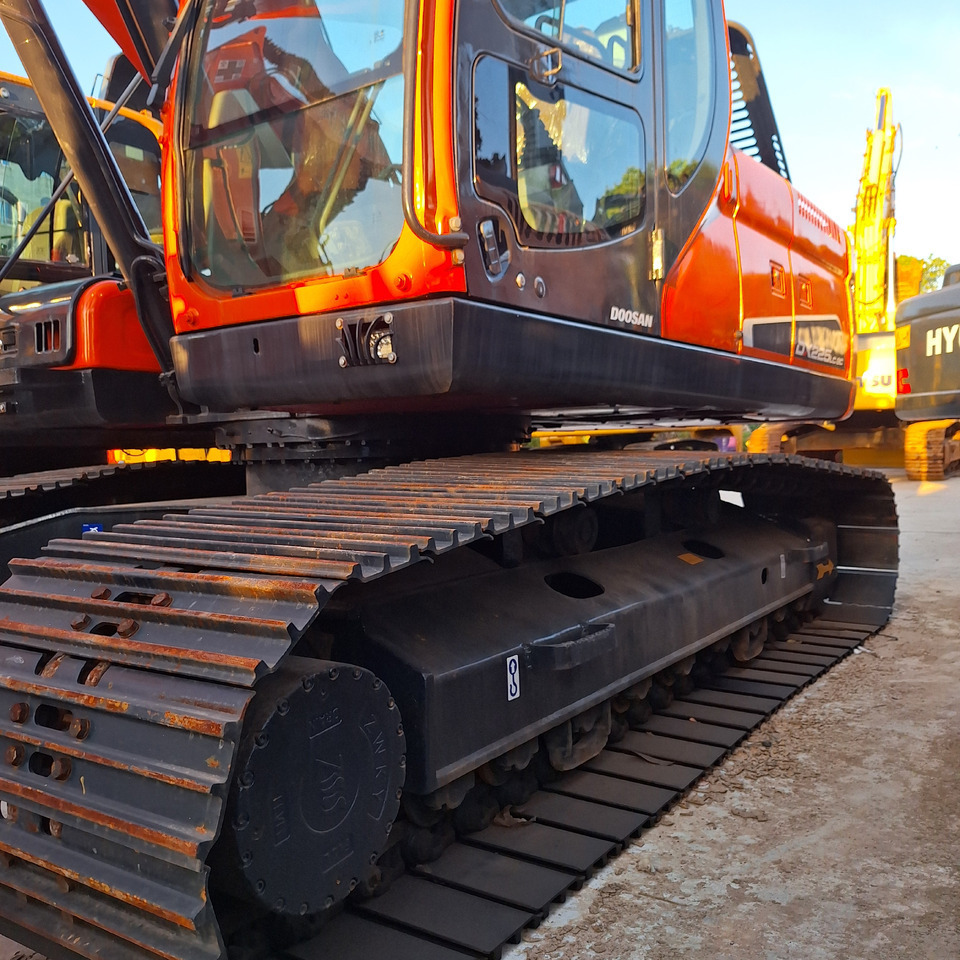 Doosan Dx225LC-9C Crawler Excavator - Crawler excavator: picture 1 Doosan Dx225LC-9C Crawler Excavator - Crawler excavator: picture 1