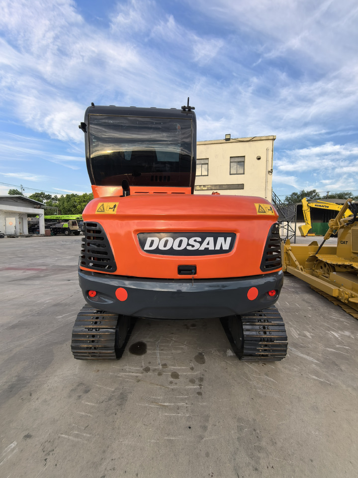 Doosan Dx60 Crawler Excavator - Crawler excavator: picture 3 Doosan Dx60 Crawler Excavator - Crawler excavator: picture 3