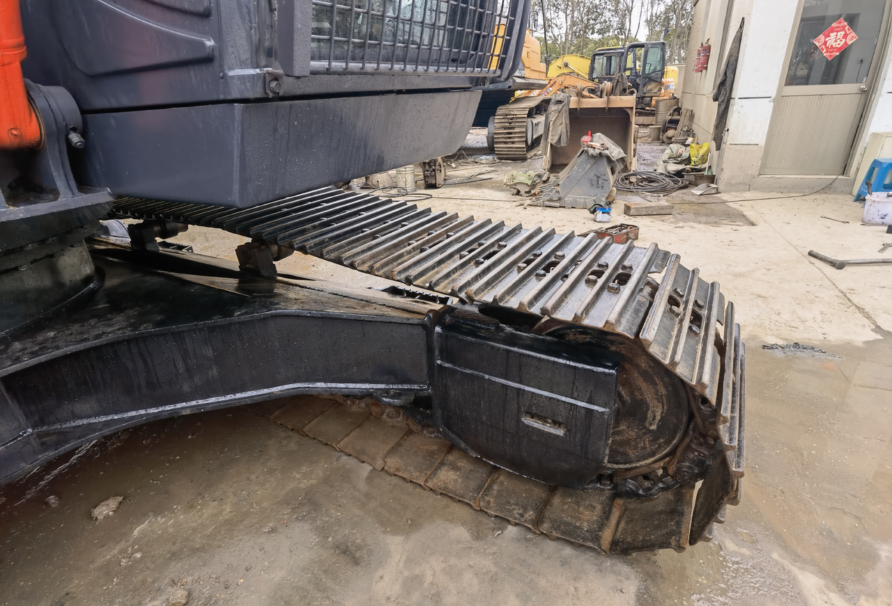 Crawler excavator Hitachi ZX200-3 Excavator: picture 6