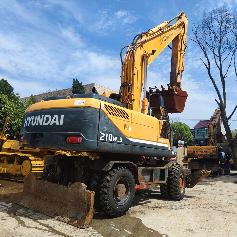 Wheel excavator Hyundai 210w-9 wheel excavator: picture 6