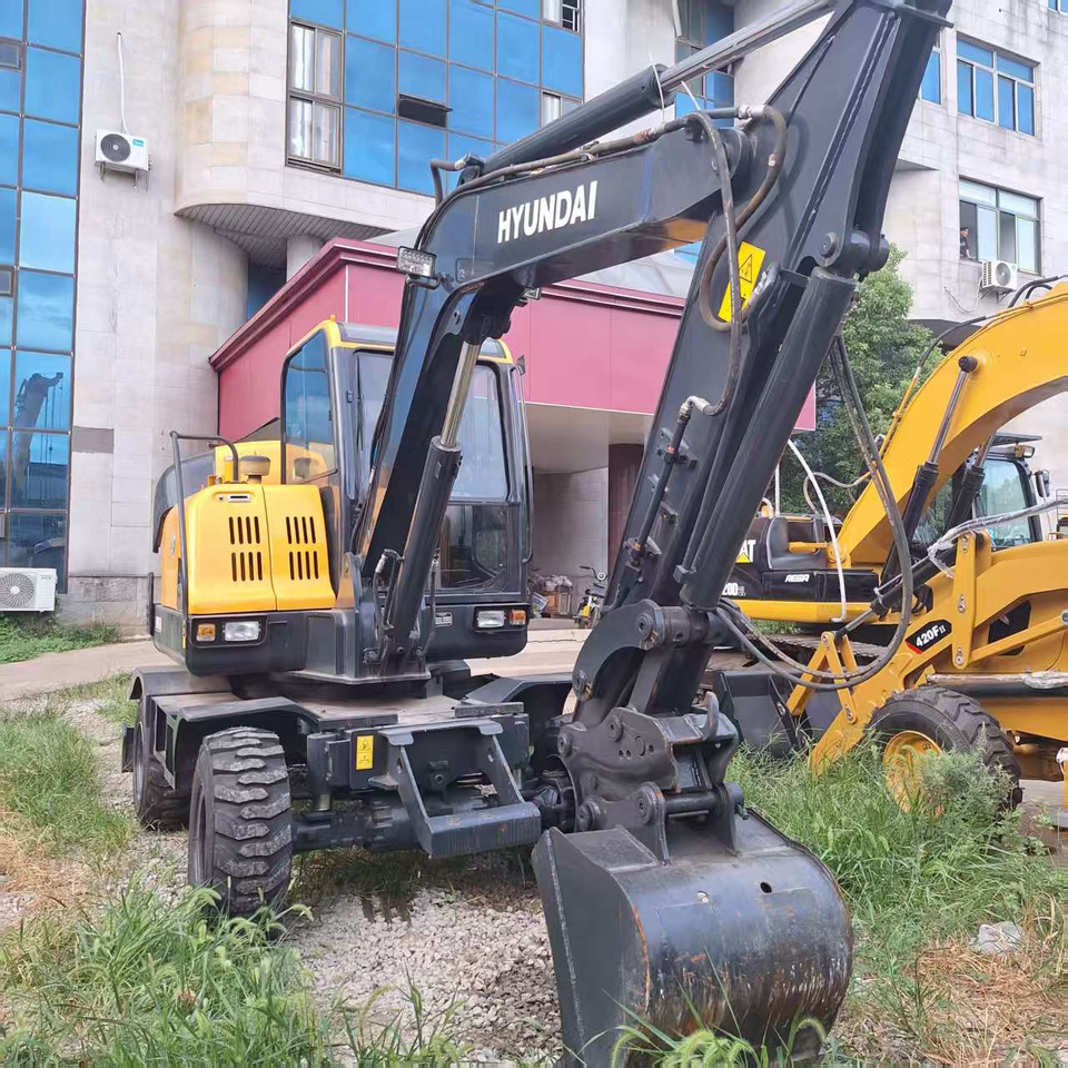 Hyundai HW60 excavator - Wheel excavator: picture 5 Hyundai HW60 excavator - Wheel excavator: picture 5