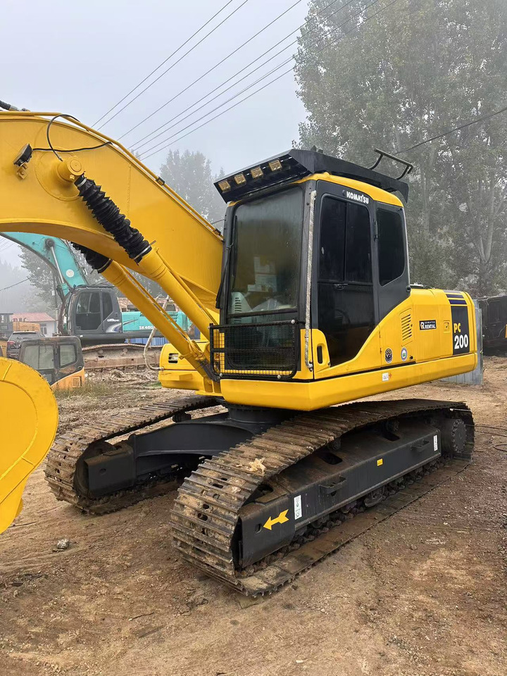 Crawler excavator Komatsu PC200-7 excavator: picture 6