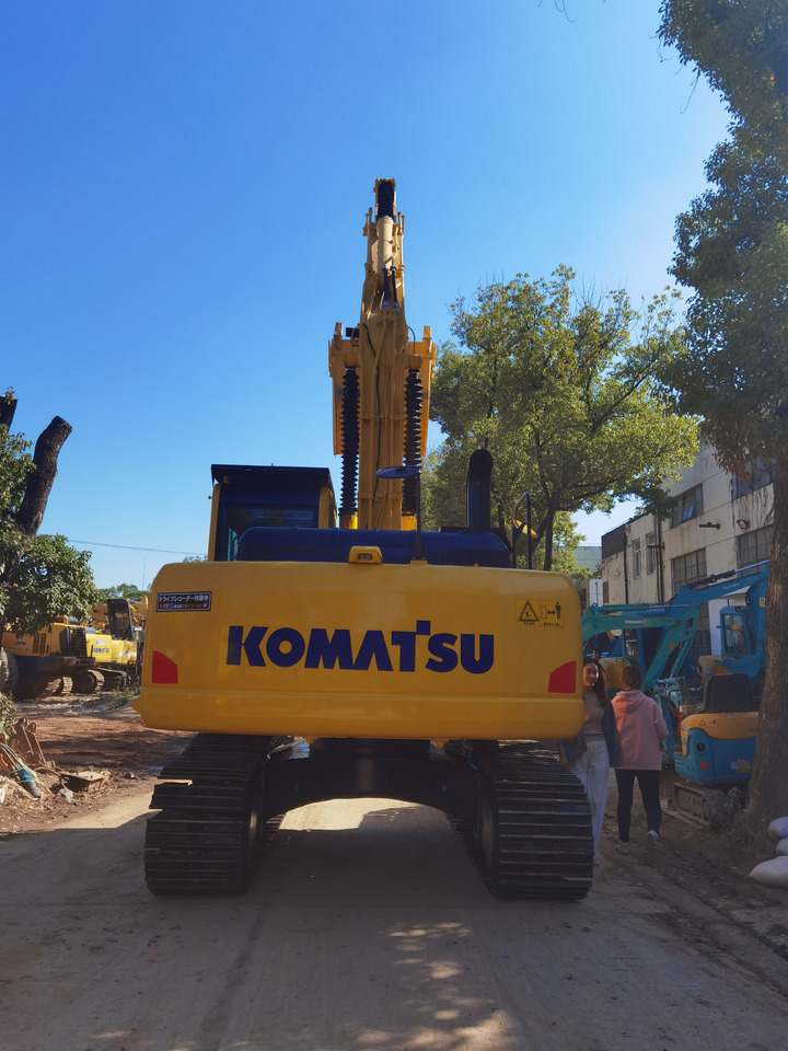 Komatsu PC200-8 Excavator - Crawler excavator: picture 4 Komatsu PC200-8 Excavator - Crawler excavator: picture 4