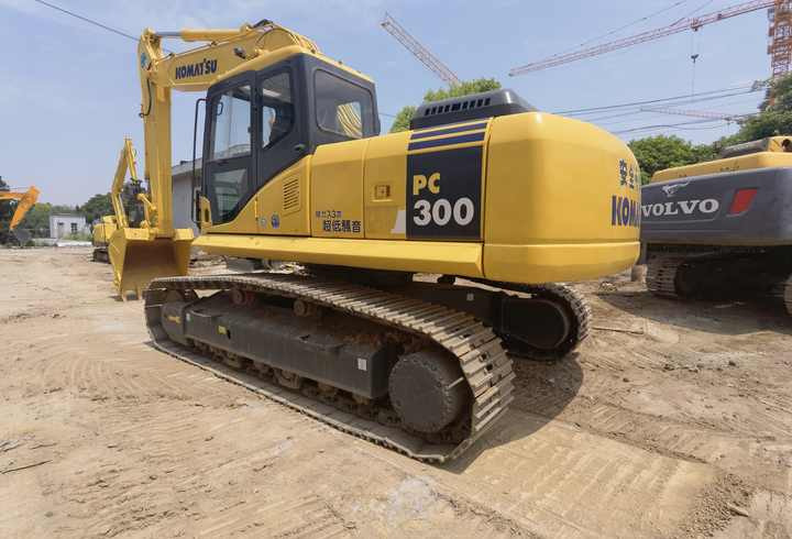 Komatsu PC350-7 excavator - Crawler excavator: picture 4 Komatsu PC350-7 excavator - Crawler excavator: picture 4