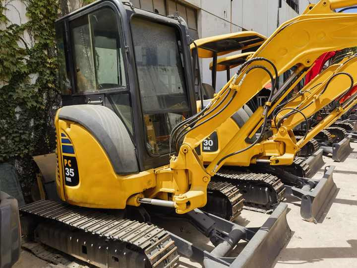 Komatsu PC35MR-3 excavator - Crawler excavator: picture 4 Komatsu PC35MR-3 excavator - Crawler excavator: picture 4