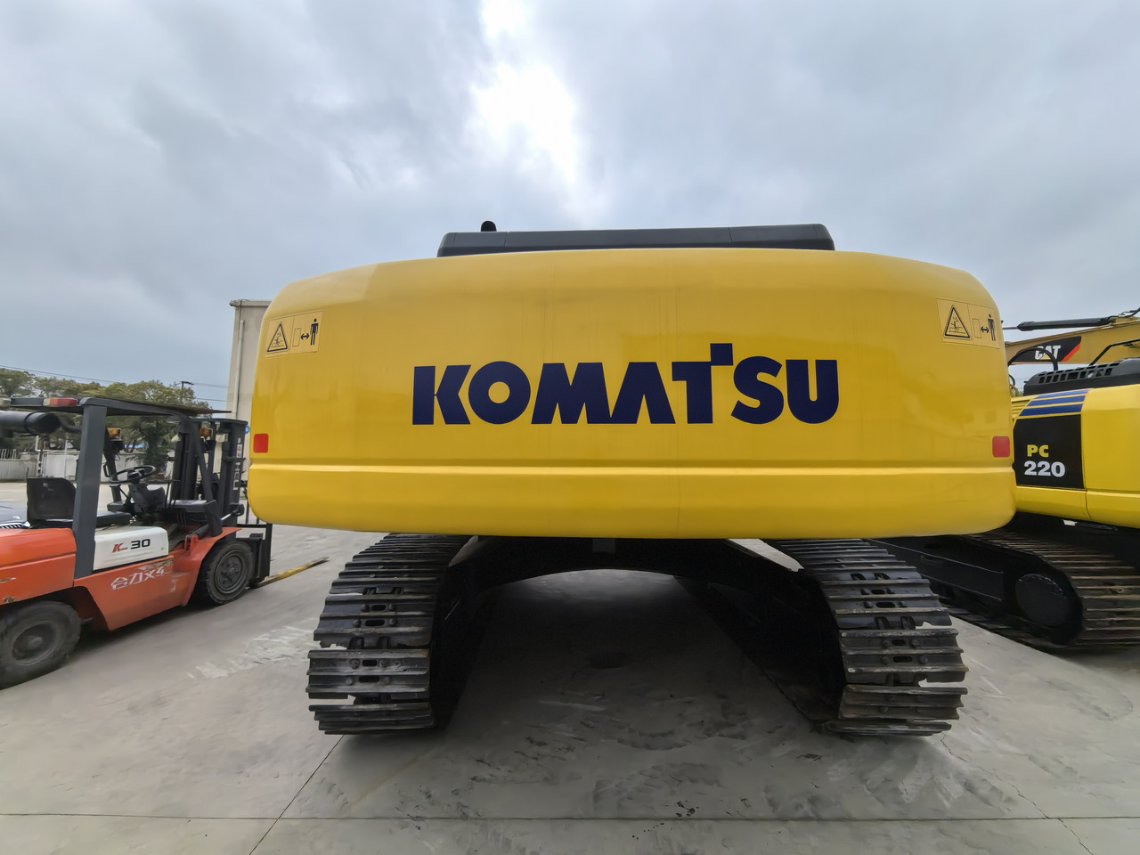 Komatsu PC400-8 excavator - Crawler excavator: picture 4 Komatsu PC400-8 excavator - Crawler excavator: picture 4