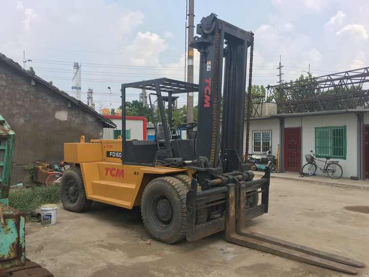 Second Hand TCM FD160 diesel fork lift with Good condition and high performance for sale in shanghai - Diesel forklift: picture 4 Second Hand TCM FD160 diesel fork lift with Good condition and high performance for sale in shanghai - Diesel forklift: picture 4