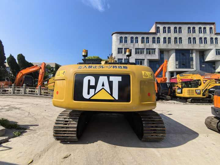 Second hand excavator cat 320 Japan brand Used CAT 320 Excavator Caterpillar 320D used excavator machine used digger for sale - Crawler excavator: picture 4 Second hand excavator cat 320 Japan brand Used CAT 320 Excavator Caterpillar 320D used excavator machine used digger for sale - Crawler excavator: picture 4