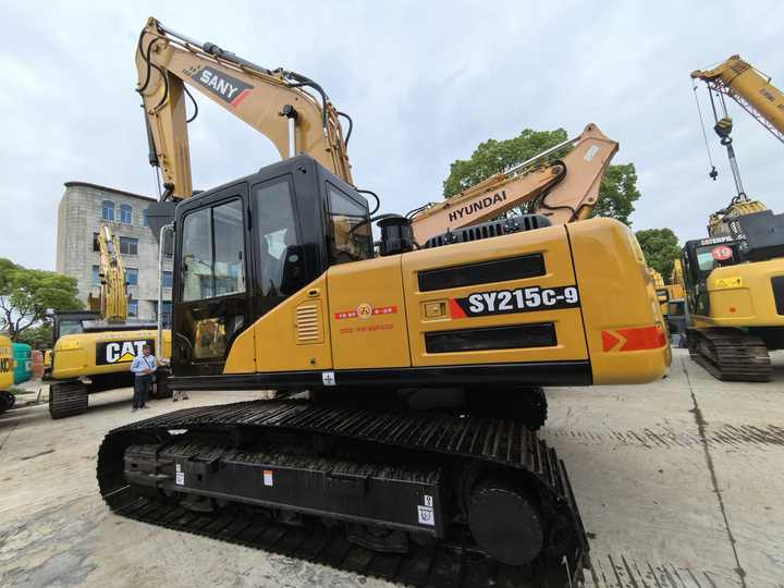 Second hand used excavator extractor SANY 215C for sale in stock - Crawler excavator: picture 2 Second hand used excavator extractor SANY 215C for sale in stock - Crawler excavator: picture 2