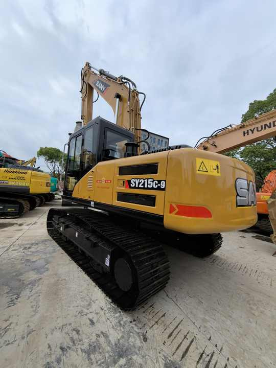 Second hand used excavator extractor SANY 215C for sale in stock - Crawler excavator: picture 3 Second hand used excavator extractor SANY 215C for sale in stock - Crawler excavator: picture 3