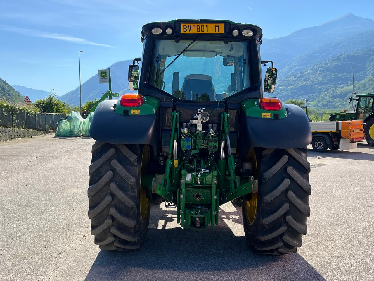 Lease a  JOHN DEERE 6100M JOHN DEERE 6100M: picture 7