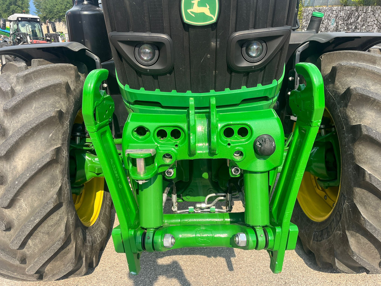 Farm tractor JOHN DEERE 6145 R: picture 12
