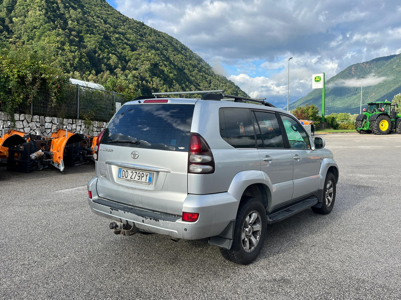 Car TOYOTA LAND CRUISER 4X4 3.0 D-4D: picture 6