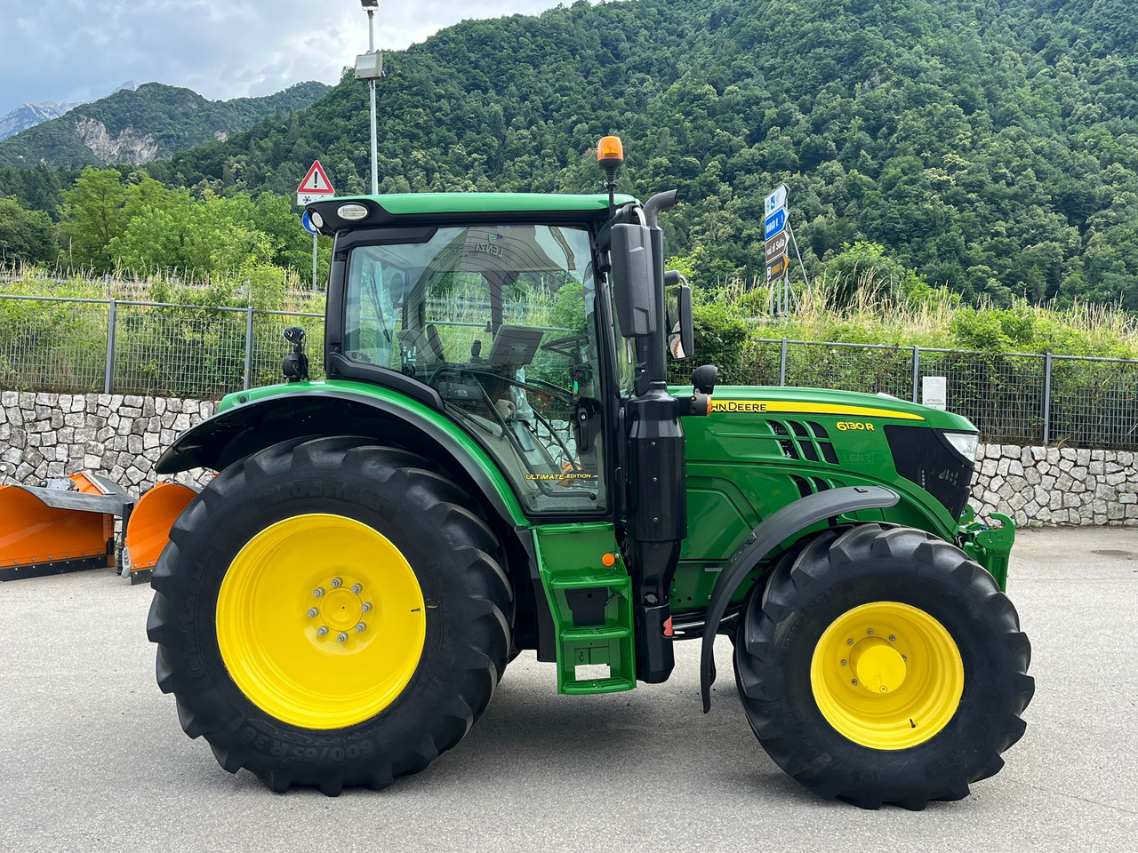 TRATTORE JOHN DEERE 6130R - Farm tractor: picture 5 TRATTORE JOHN DEERE 6130R - Farm tractor: picture 5