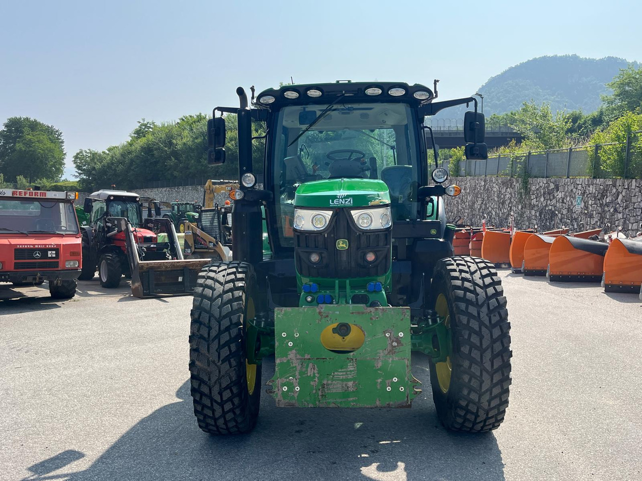 TRATTORE JOHN DEERE 6130R - Farm tractor: picture 3 TRATTORE JOHN DEERE 6130R - Farm tractor: picture 3