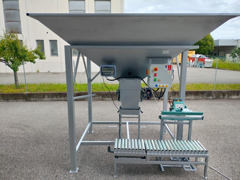 ARK01 bagging machine - Packaging machinery: picture 1 ARK01 bagging machine - Packaging machinery: picture 1