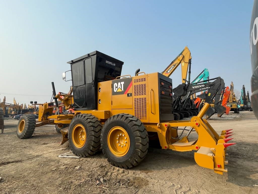 Grader CAT 140 K: picture 6