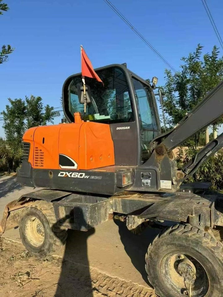 Doosan DX60W - Wheel excavator: picture 5 Doosan DX60W - Wheel excavator: picture 5