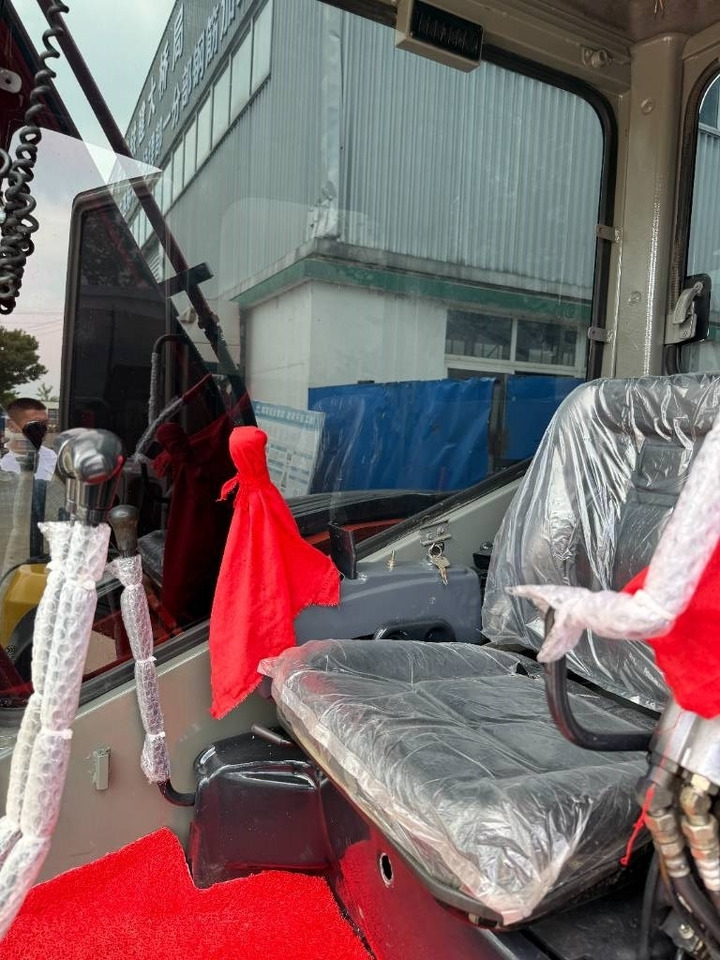 Hitachi ZX 55 - Mini excavator: picture 5 Hitachi ZX 55 - Mini excavator: picture 5